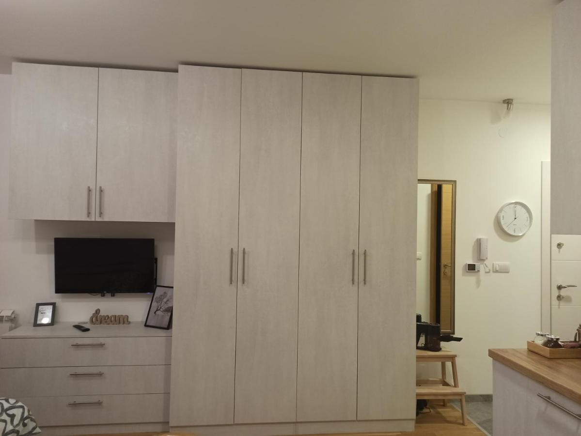 Apartmán Morning Star Danica Surčin Exteriér fotografie